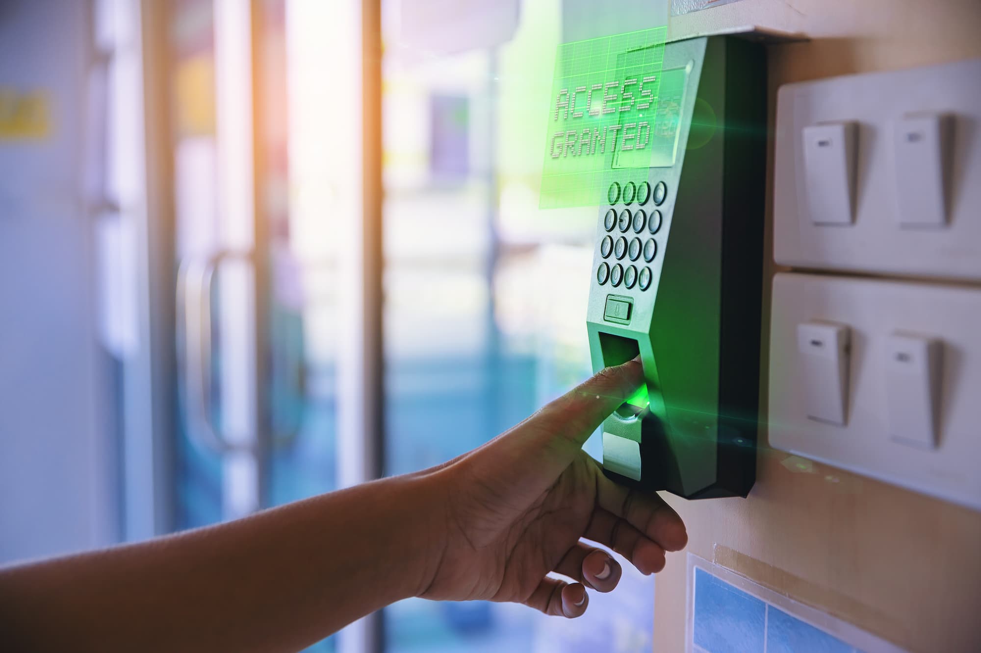Ouverture par empreinte digitale, code ou smartphone : les nouvelles technologies pour sécuriser votre porte d’entrée Schiltigheim